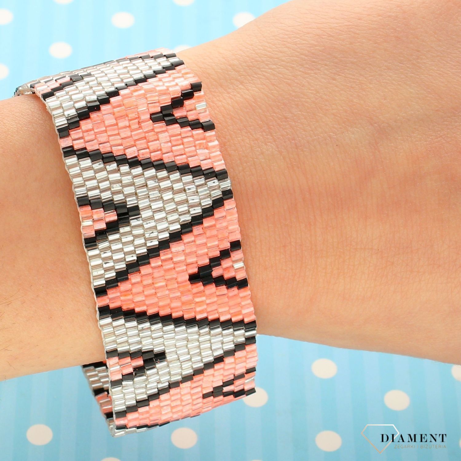 szeroka Bransoletka z koralików  BRAETNO003002600.jpg