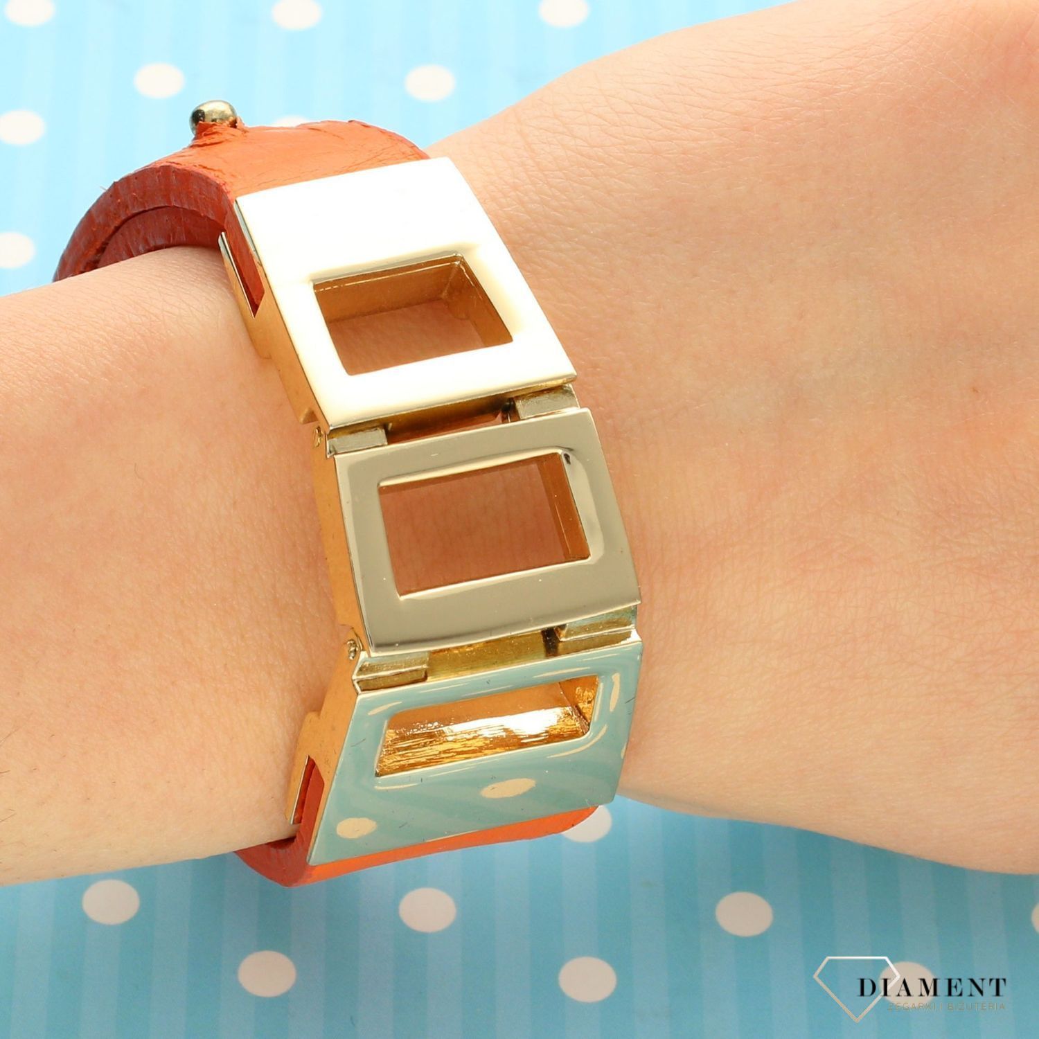 Bransoletka damska z pomarańczowej skóry BRAFREE002506500 (2).jpg