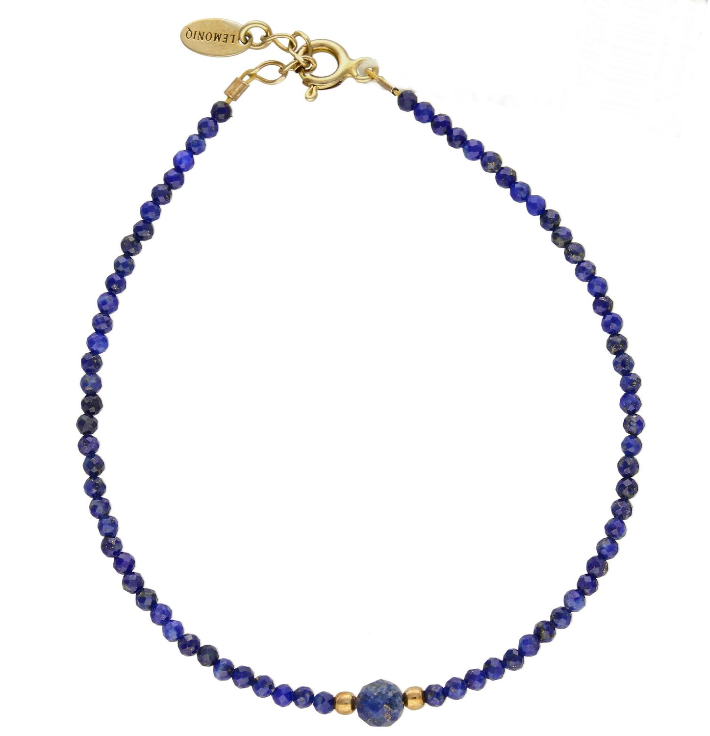 Oceanicznie niebieski kolor apatytu napełni Cię energią i wewnętrzną motywacją do działania. Polecana dla osób, które noszą w sobie niezrealizowane marzenia. Only to siła i moc tylko jednego kamieni.jpg