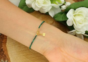 Bransoletka z naturalnych kamieni malachitu i spinelu z pozłacaną zawieszką koniczyny (srebro 925). Regulowana długość 17+2 cm. Symbol szczęścia i harmonii.4.jpg