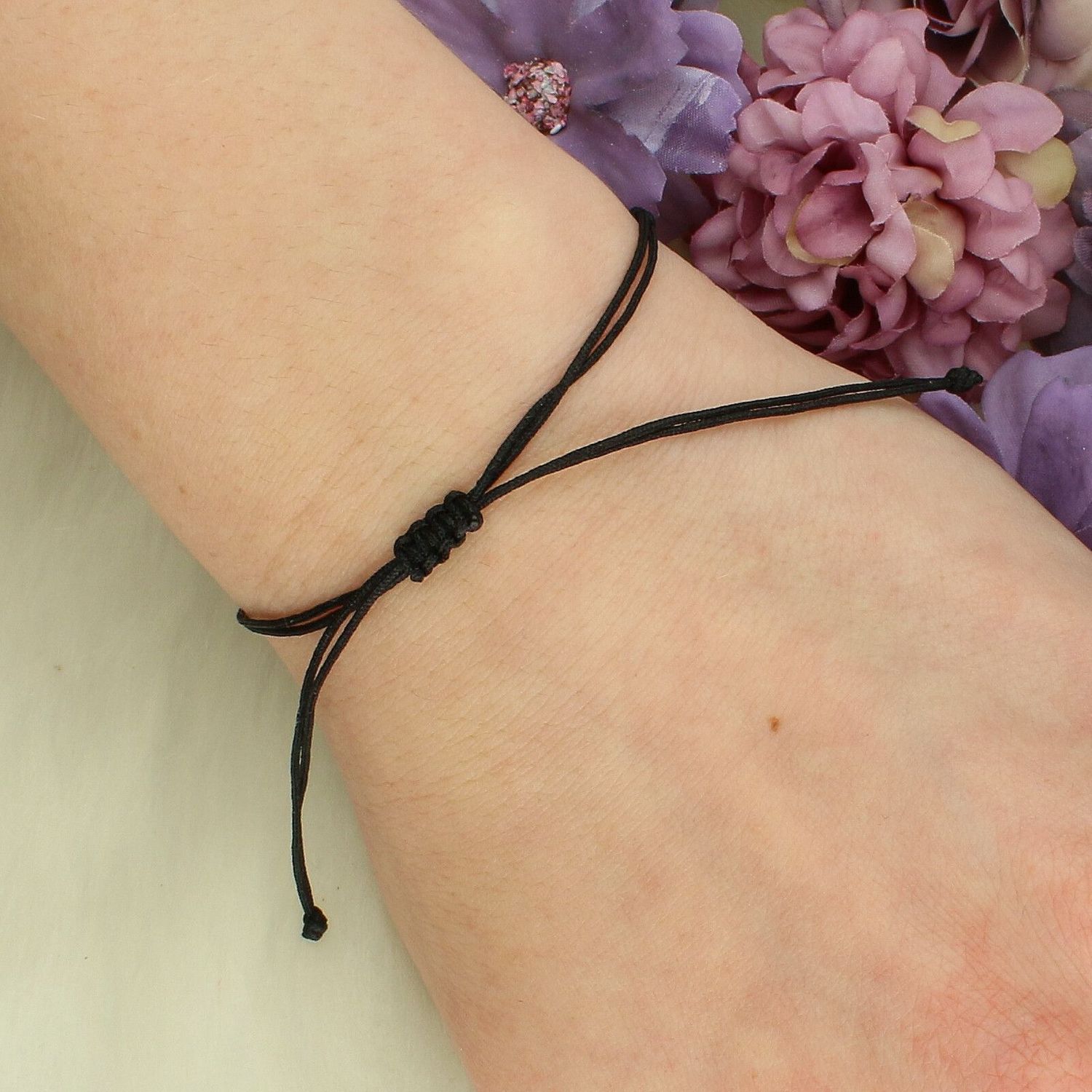 Bransoletka na czarnym sznurku z sercem „Najlepsza Babcia” – srebro pozłacane, granat granat..jpg