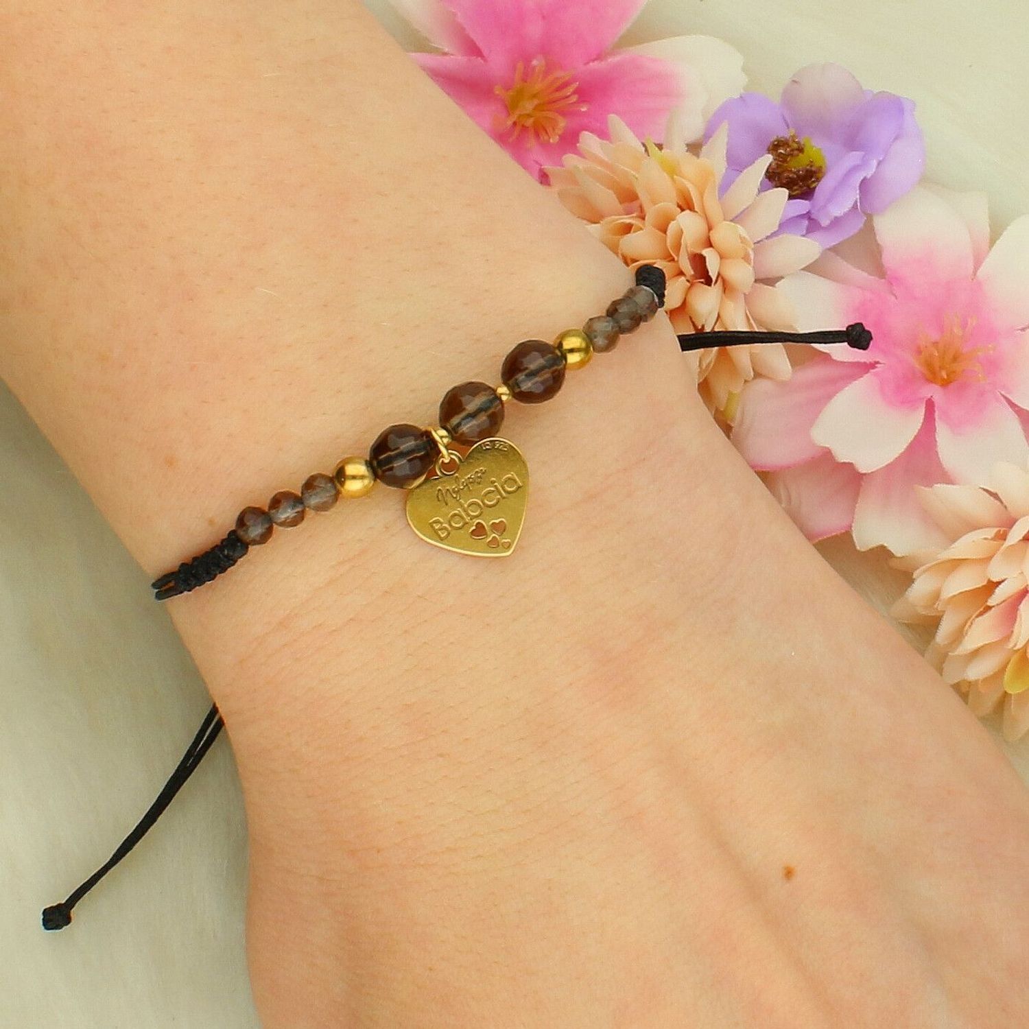 Bransoletka dla babci z serduszkiem „Najlepsza Babcia” – srebro pozłacane z kwarcem dymnym.jpg