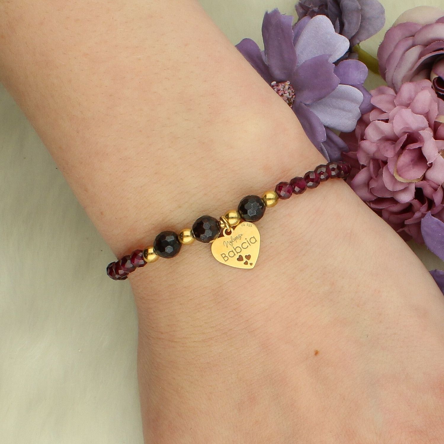 Bransoletka „Najlepsza Babcia” z sercem – srebro pozłacane, granat  BS3103V151.jpg