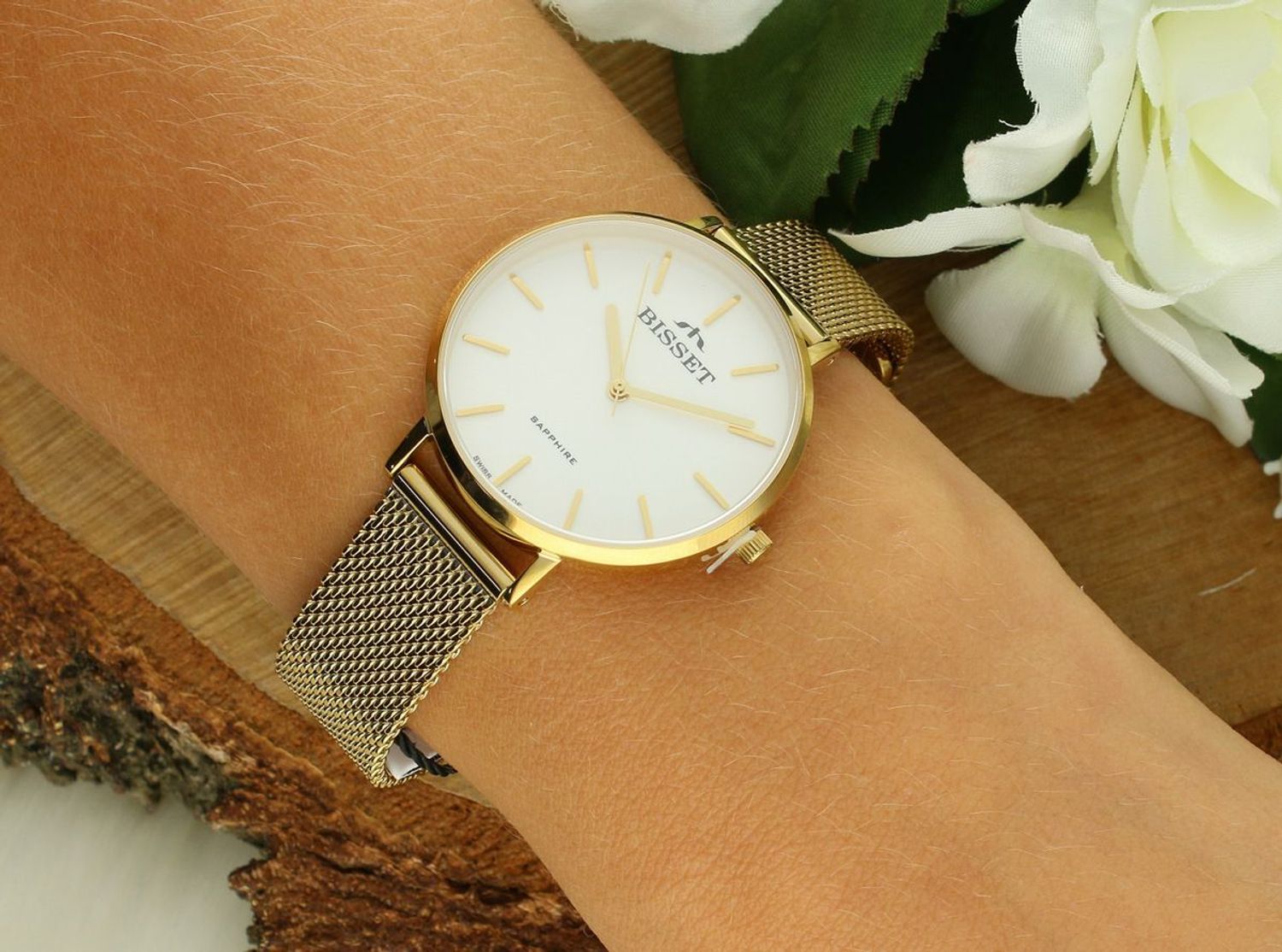 Bisset BSBF32GISX03B3 – elegancki szwajcarski zegarek klasyczny z białą tarczą, złotą kopertą i szafirowym szkłem. Bransoleta G-Link umożliwia samodzielną regulację długości.1.jpg