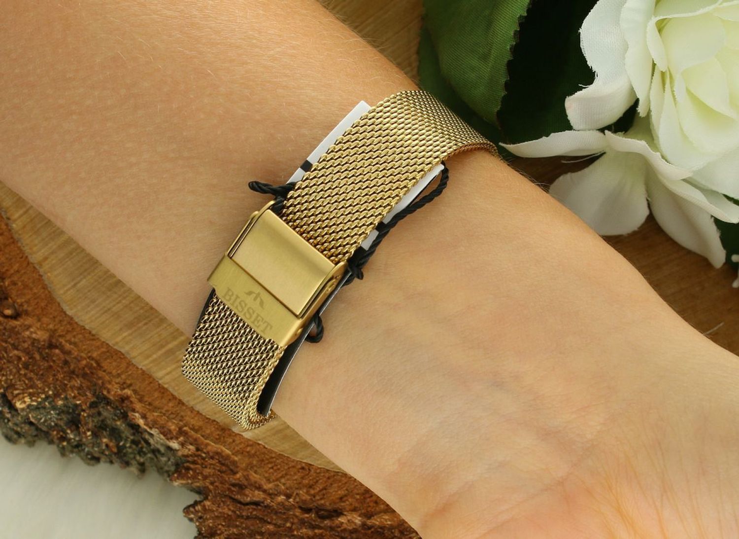 Bisset BSBF32GISX03B3 – elegancki szwajcarski zegarek klasyczny z białą tarczą, złotą kopertą i szafirowym szkłem. Bransoleta G-Link umożliwia samodzielną regulację długości.1.jpg