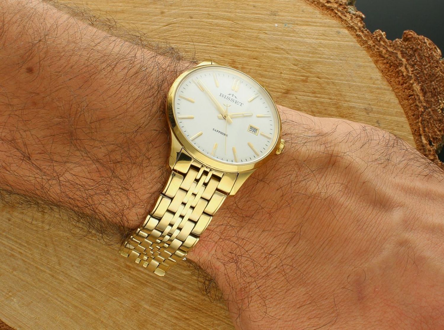 Elegancki zegarek męski Bisset z mechanizmem RONDA SWISS, datownikiem, szafirowym szkłem i fluorescencyjnymi wskazówkami. Antyalergiczna bransoleta ze stali, powłoka PLATING, wodoszczelność 5 1.jpg