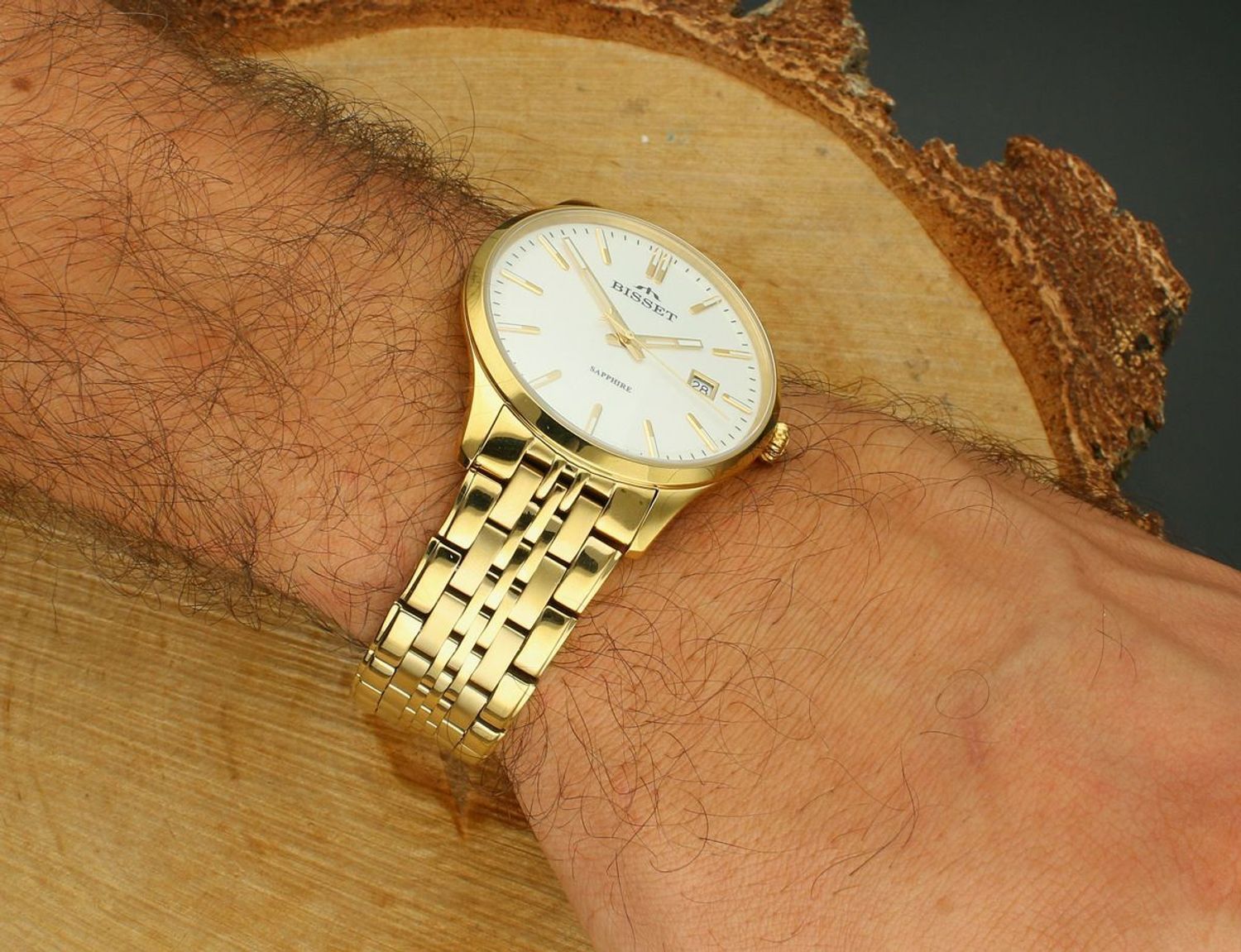 Elegancki zegarek męski Bisset z mechanizmem RONDA SWISS, datownikiem, szafirowym szkłem i fluorescencyjnymi wskazówkami. Antyalergiczna bransoleta ze stali, powłoka PLATING, wodoszczelność 5 1.jpg