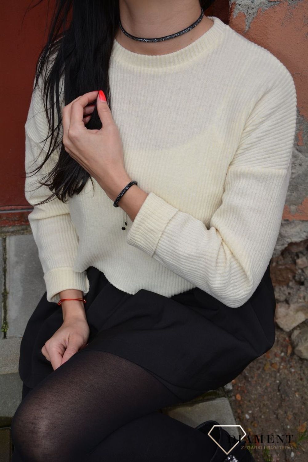 Oryginalna stylowa bransoletka marki Spark to ciekawa biżuteria z efektownym połączeniem materiału i luksusowych kryształków Swarovskiego..jpg