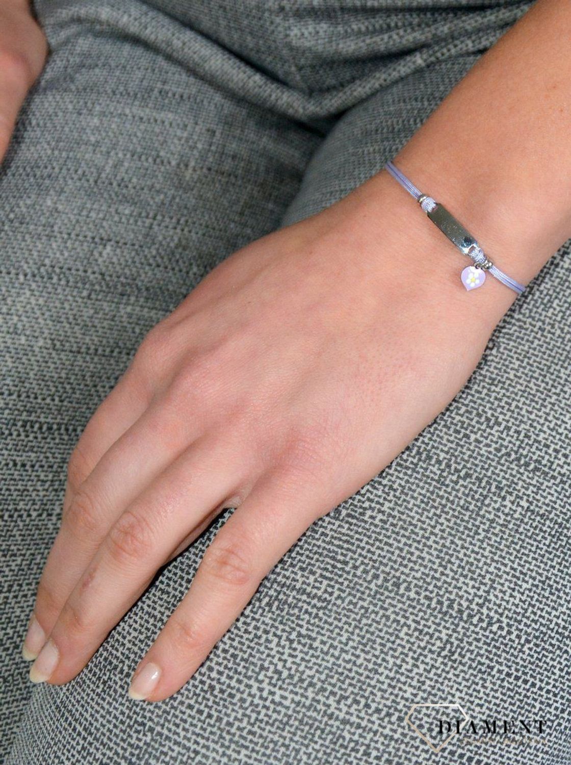 Bransoletka na sznureczku dla dziewczynki emalia blaszka.jpg