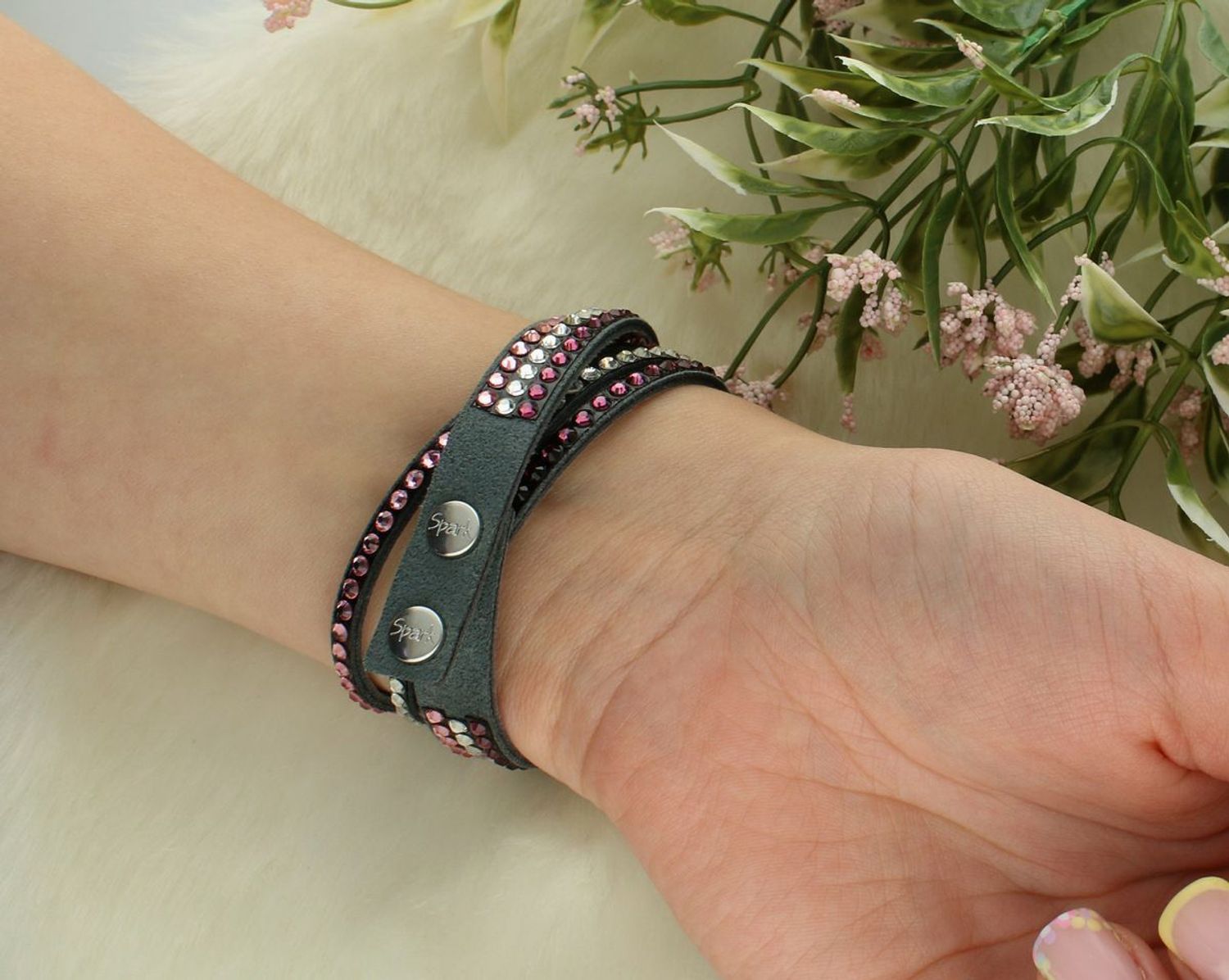 Bransoletka Spark Swarovski Gallant Amethyst, Rose i Peony Pink Alcantara.webp