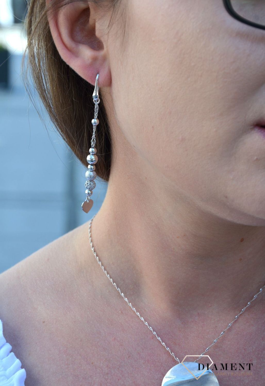 Srebrne kolczyki wiszące kuleczki zakończone sercem BTKZ0009.jpg