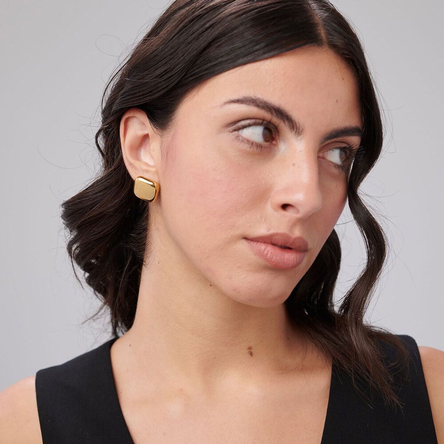 Odkryj kolczyki Brosway MUSE ze stali 316L pokryte złotem PVD. Nowoczesny design, elegancja i jakość – idealne na co dzień i na prezent.1.jpg