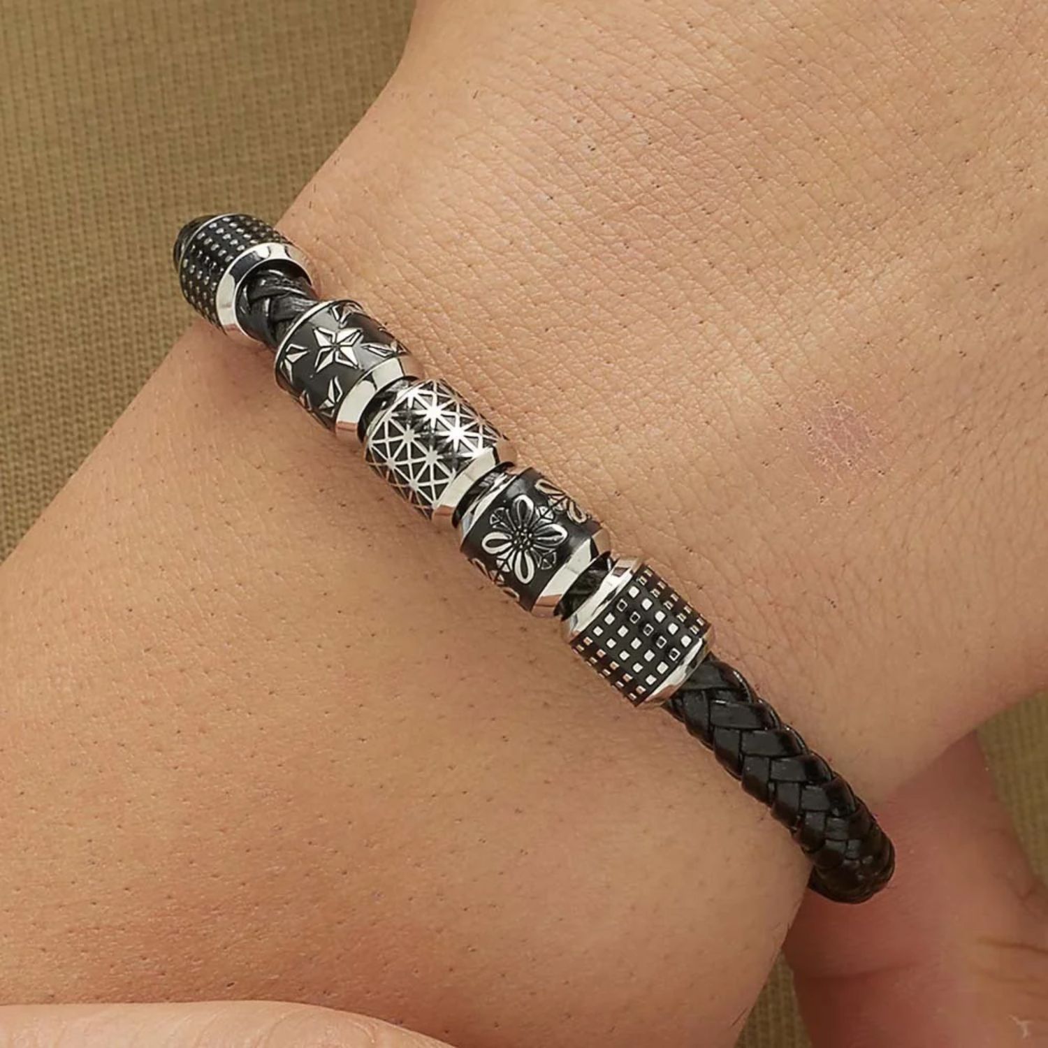 Bransoletka męska Brosway Bullet BUL22 – czarna stal 316L i imitacja skóry 21 cm.jpg