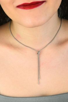 Stylowy srebrny naszyjnik krawatka z regulowaną długością 47 + 6 cm. Próba 925, waga 4,50 g. Elegancka biżuteria dla kobiet z klasą (1).jpg
