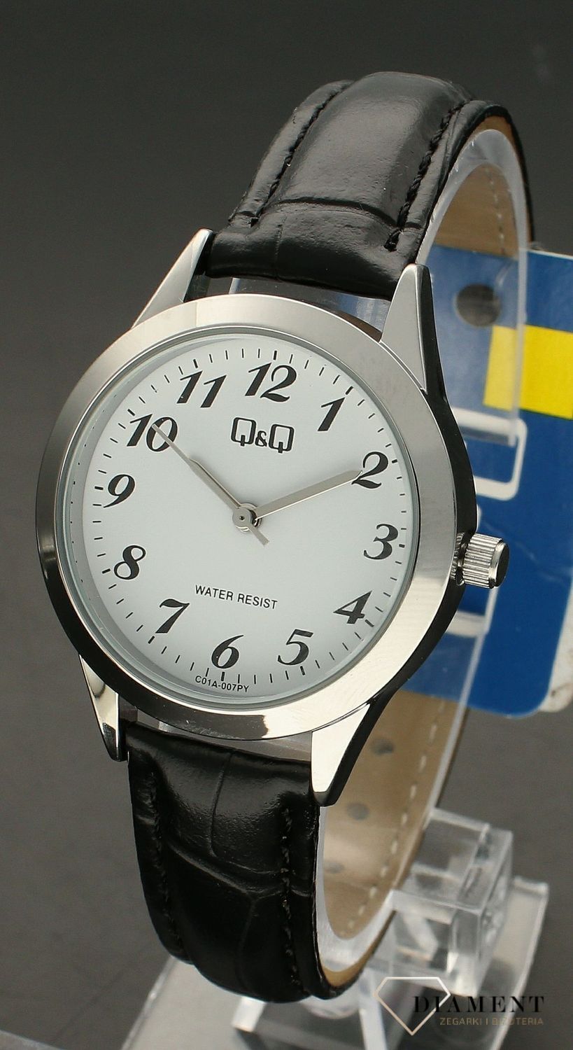 Zegarek damski QQ czarny pasek Klasyczna tarcza z cyframi C01A-007P. Zegarek kwarcowy zasilany za pomocą baterii. Czytelna i wyraźna tarcza z cyframi arabskimi. Zegarek damski na czarnym pasku..jpg