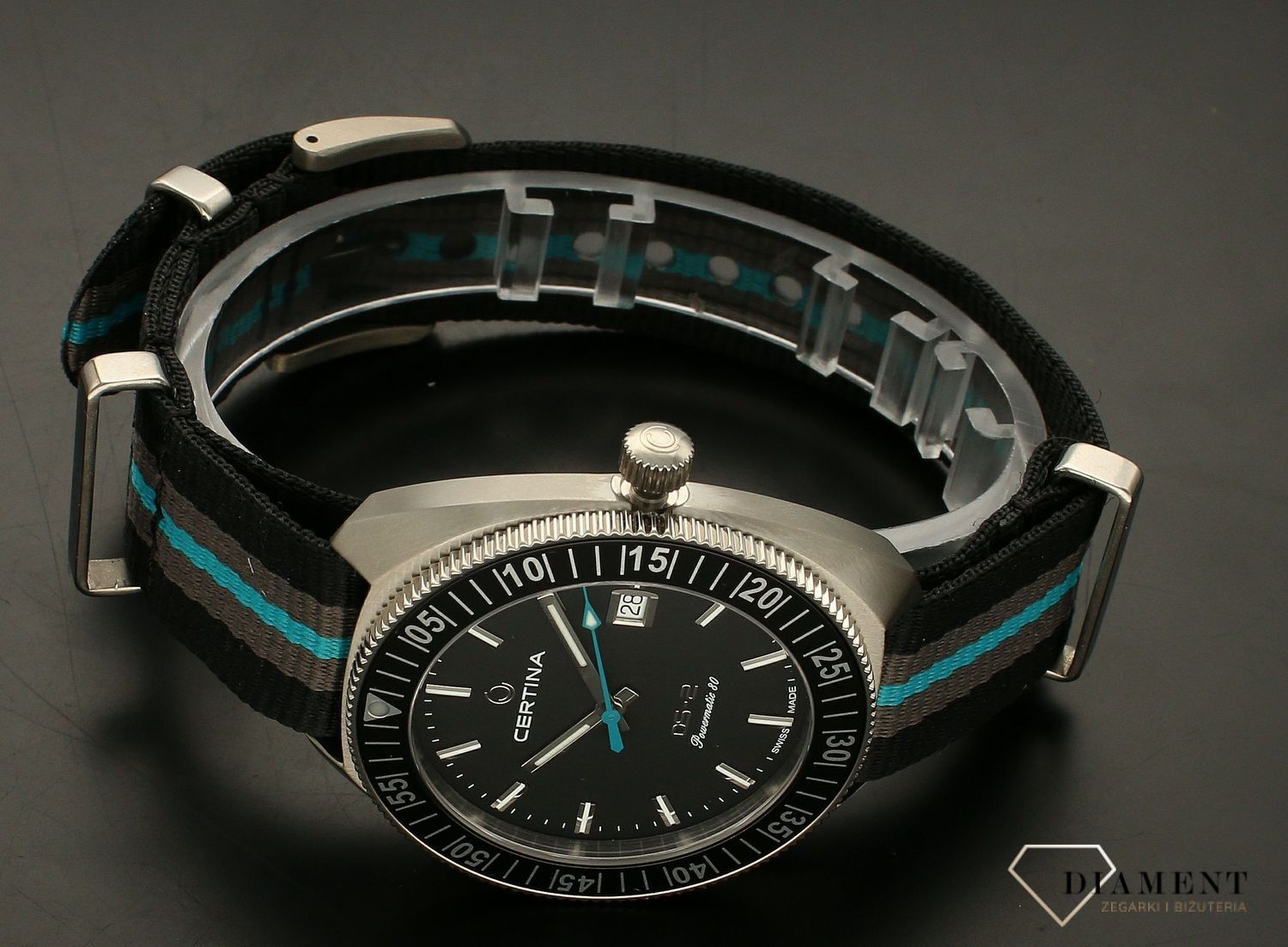 Zegarek męski Certina Limited Edition DS-2 Tourning Bezel Sea Turtle Conservancy C024.607.48.051.10 to edycja specjalna nurkowego czasomierza dla mężczyzn ceniących sobie jakość wykonania oraz ponadczasowy design. Jego stylowy wygląd wyróżni.jpg