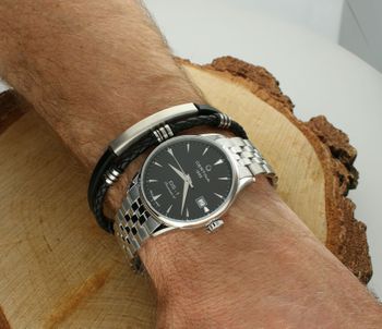 Zegarek męski Certina DS-8 Gent 40mm C029.207.11.051.00. Męski zegarek automatyczny Certina. Zegarek męski Certina z czarną tarczą. Zegarek Certina na bransolecie. Zegarek męski Certina na prezent. 2.jpg
