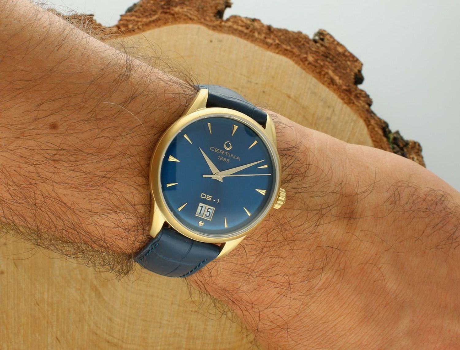 Zegarek Certina męski na niebieskim C029.426.36.041.00.jpg