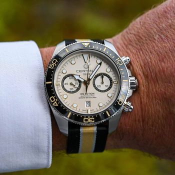 certina-ds-action-diver-chrono-c032-827-18-271-00 (5).jpg
