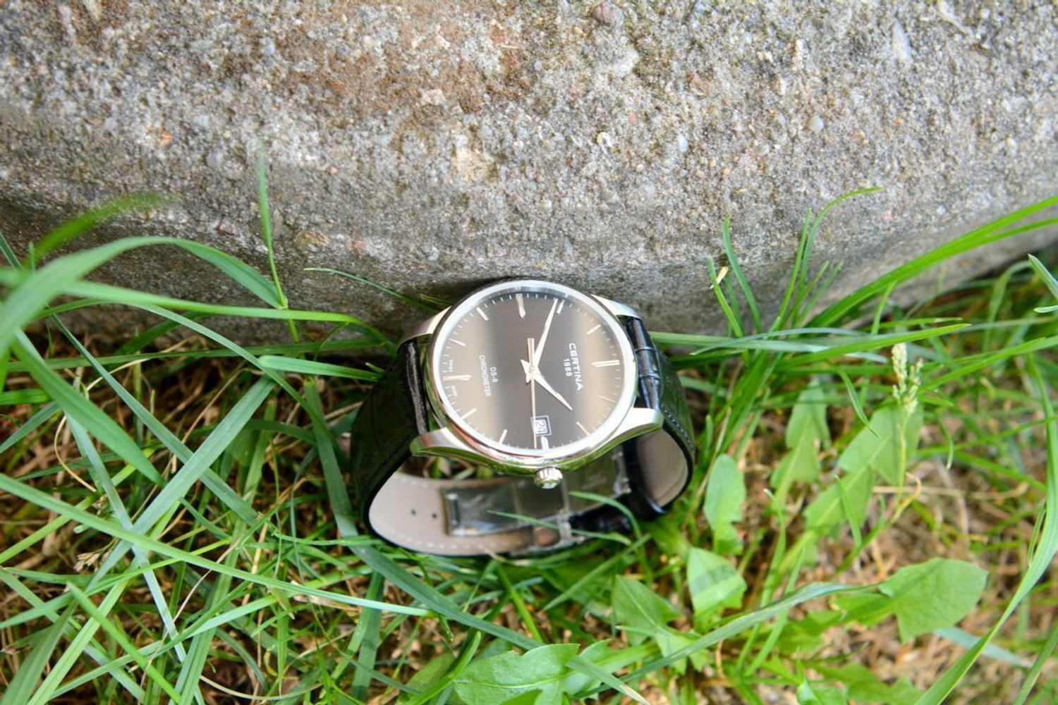 Zegarek męski Certina C033.451.16.051.00 DS 8. W tym modelu Certina to klasyczny zegarek męski o wysokiej jakości wykonania. Do produk.jpg