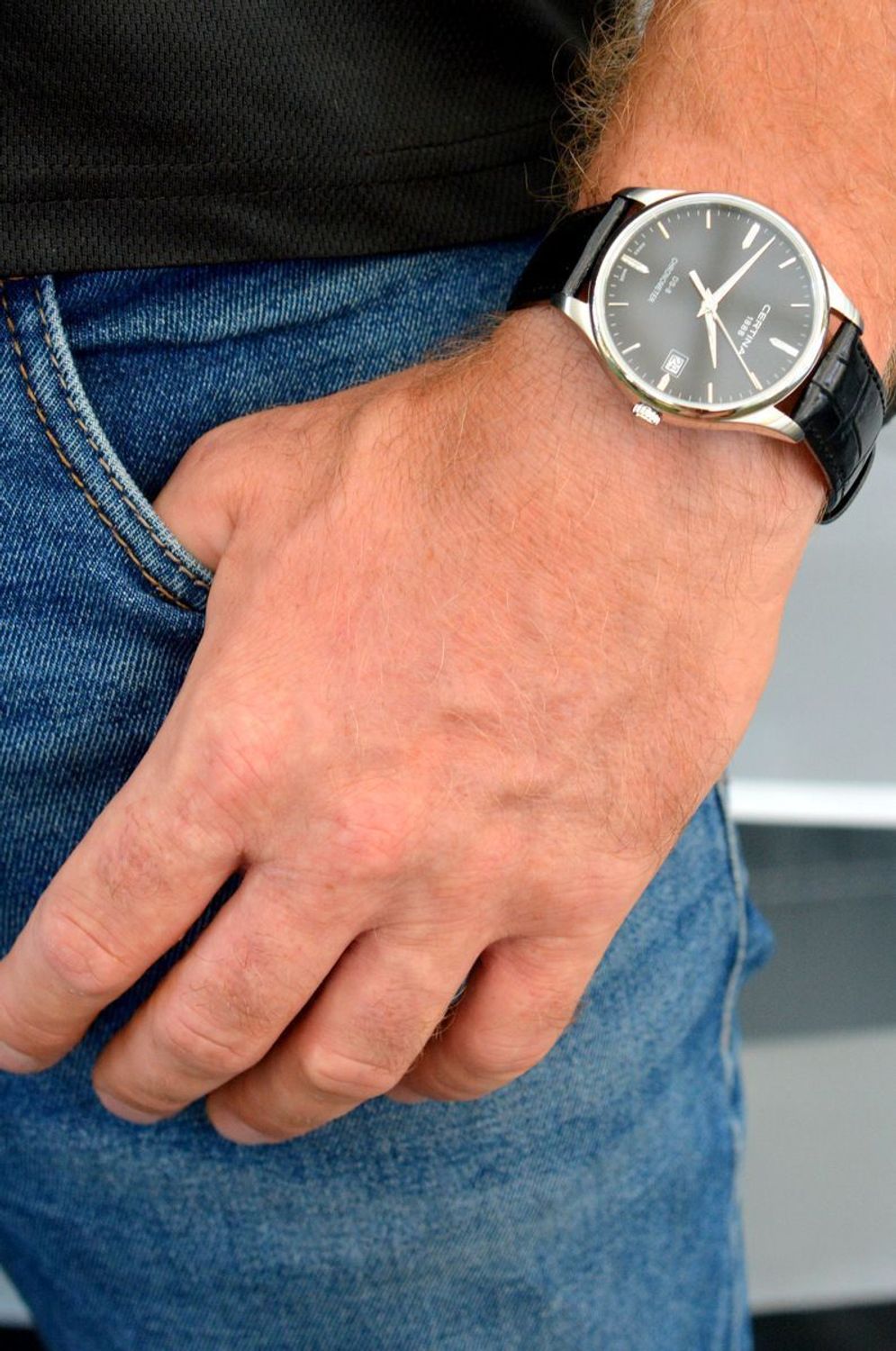 Zegarek męski Certina C033.451.16.051.00 DS 8. W tym modelu Certina to klasyczny zegarek męski o wysokiej jakości wykonania. Do produk.jpg