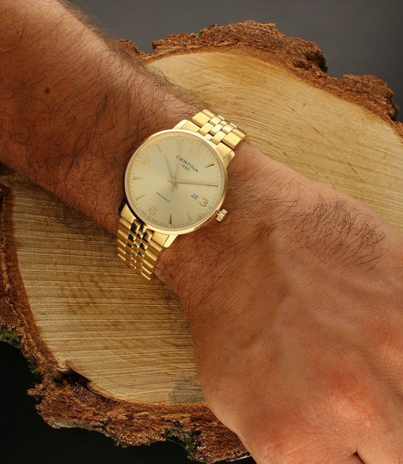 Zegarek męski Certina DS Caimano C035.410.33.367.00. Męski zegarek Certina. Męski zegarek w złotym kolorze. Męski zegarek Certina. Meski zegarek wodoodporny. Męski zegarek z szafirowym szkłem. Idealny zeg.jpg