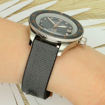 Certina DS Action Lady Diamonds Powermatic 80 C036.207.18.126.00 – damski zegarek automatyczny 500M nurkowanie.jpg