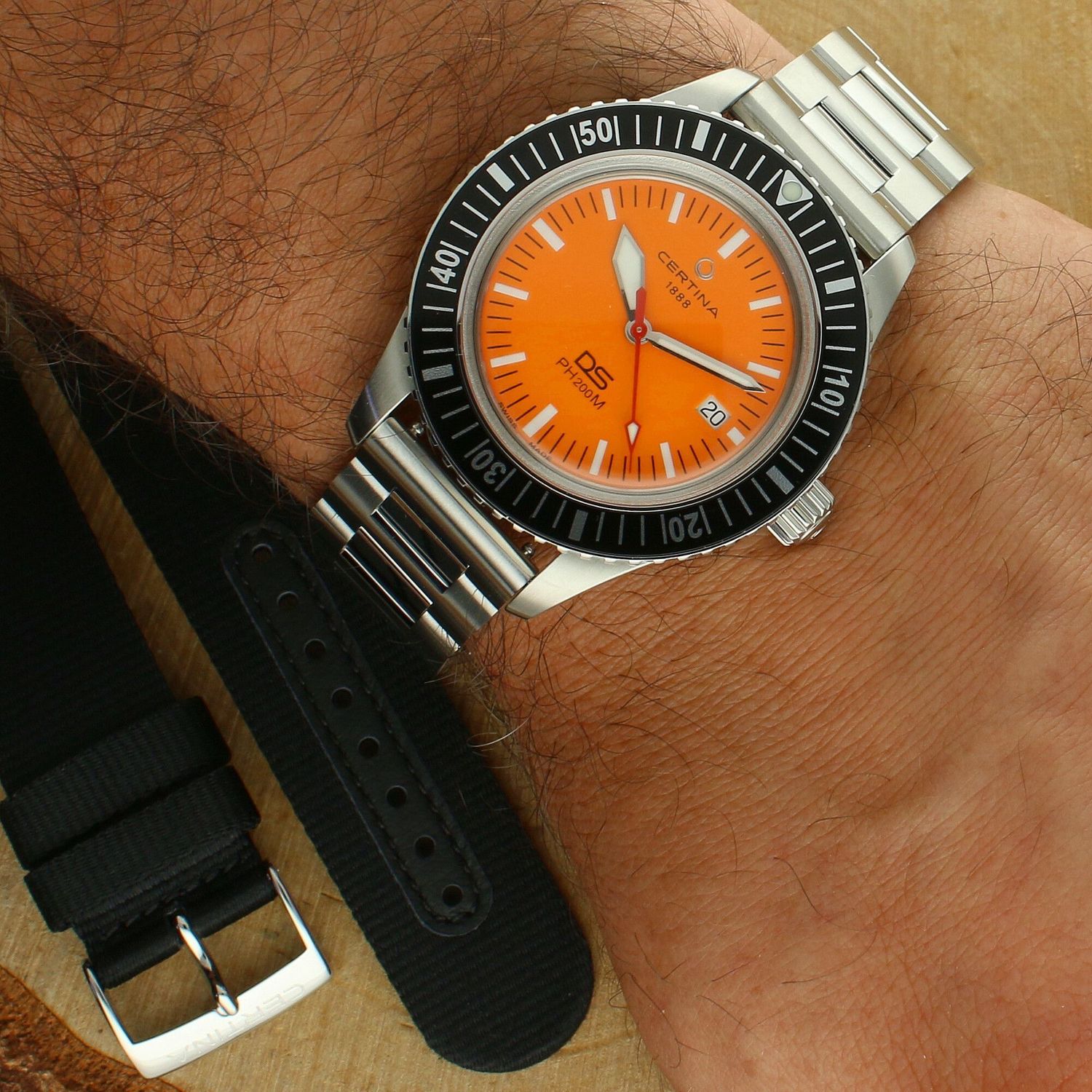 Zegarek Certina DS PH200M Powermatic 80 C036.407.11.280.00 – męski zegarek automatyczny diver 43 mm (2).jpg