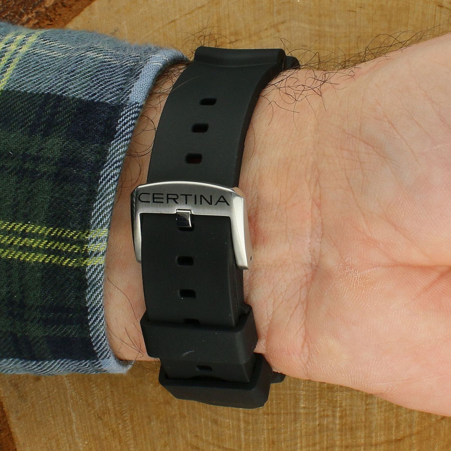 Zegarek męski Certina DS Super PH500M Powermatic 80 Orange Diver (2).jpg