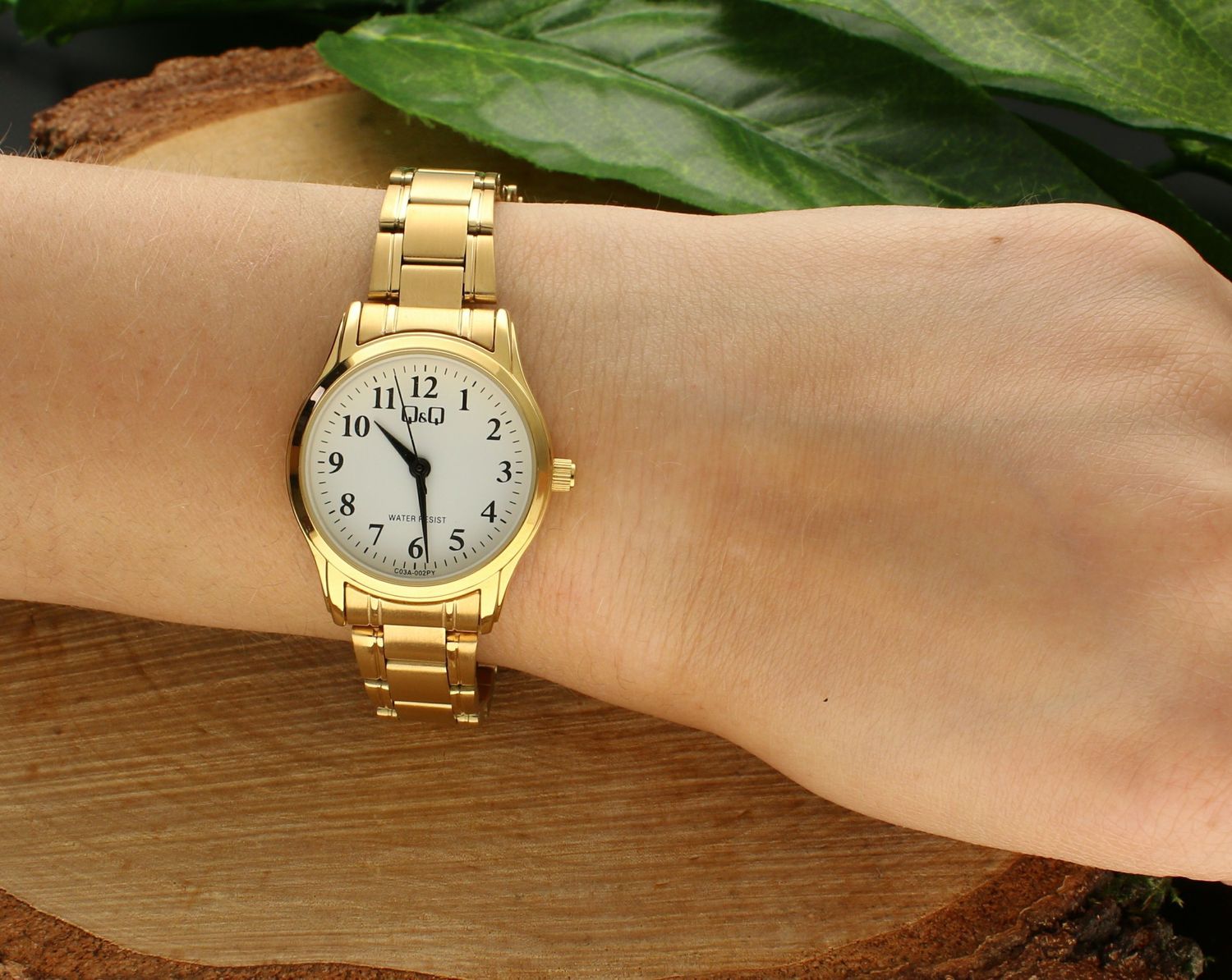 Zegarek damski Q&Q na złotej bransolecie C03A-002P.jpg