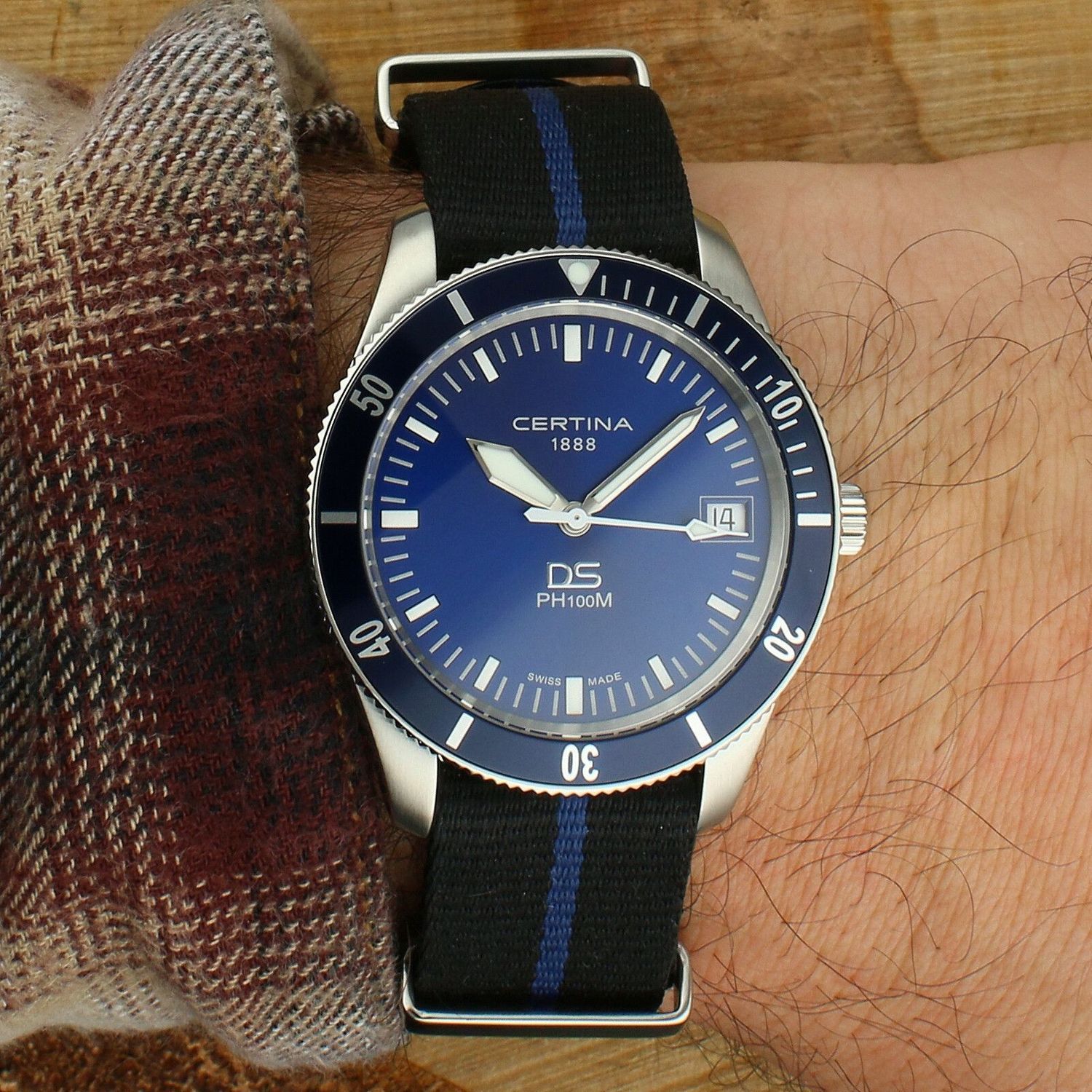 Zegarek CERTINA C044.410.18.040.00 Są prawowitymi następcami niezwykle wytrzymałych modeli z lat 60, które przyciągały uwagę swoim morskim charakterem i sportowym, eleganckim stylem..webp