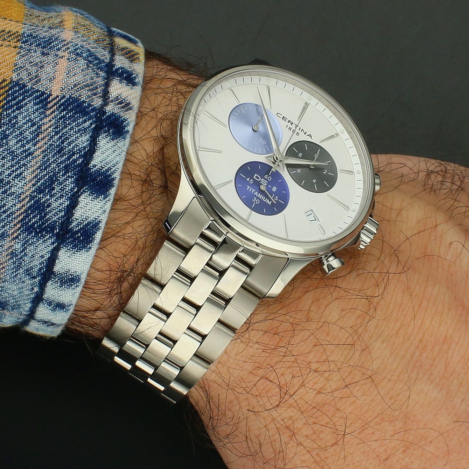 Zegarek męski Certina DS-8 Chrono C045.417.44.011.00. Zegarek męski Certina. Zegarek męski na bransolecie. Męski zegarek szwajcarski Certina. Zegarek klasyczny na bransolecie Certina. Zegar tytanowy Certina (4).jpg