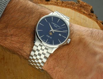 Zegarek męski Certina C045.423.11.041.00 - Fazy Księżyca ręka.jpg