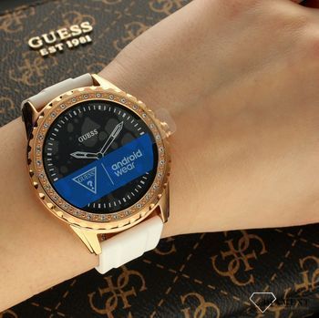 Zegarek damski GUESS CONNECT SMARTWATCH, wykorzystany w zegarku mechanizm kwarcowy.jpg