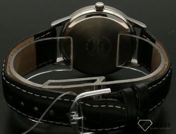 Zegarek męski QQ na czarnym pasku C10A-012P (5).jpg