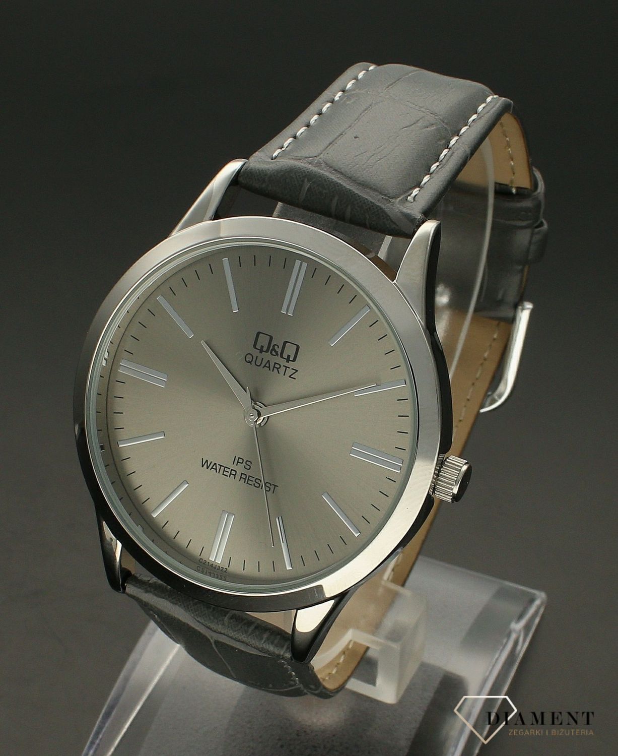 Zegarek męski na szarym pasku QQ C214-322. Zegarki męskie są dla mężczyzn praktycznym dodatkiem. Oprócz sprawdzenia czasu mężczyźni uwielbiają za pomocą zegarka sprawdzać swoją aktywność fizyczną..jpg
