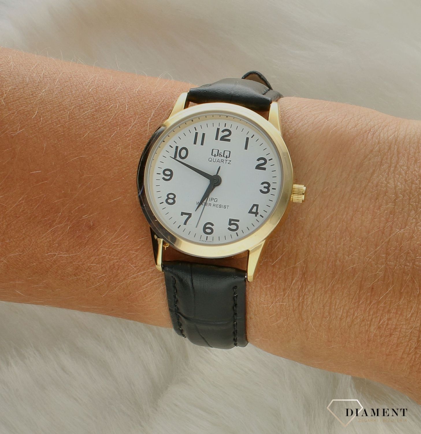 Zegarek damski Q&Q Classic C215-104.jpg