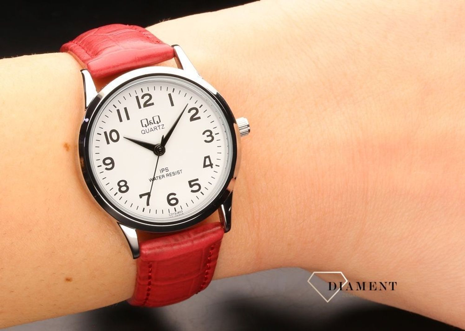 Zegarek damski Q&Q CLASSIC C215-803 (1).jpg