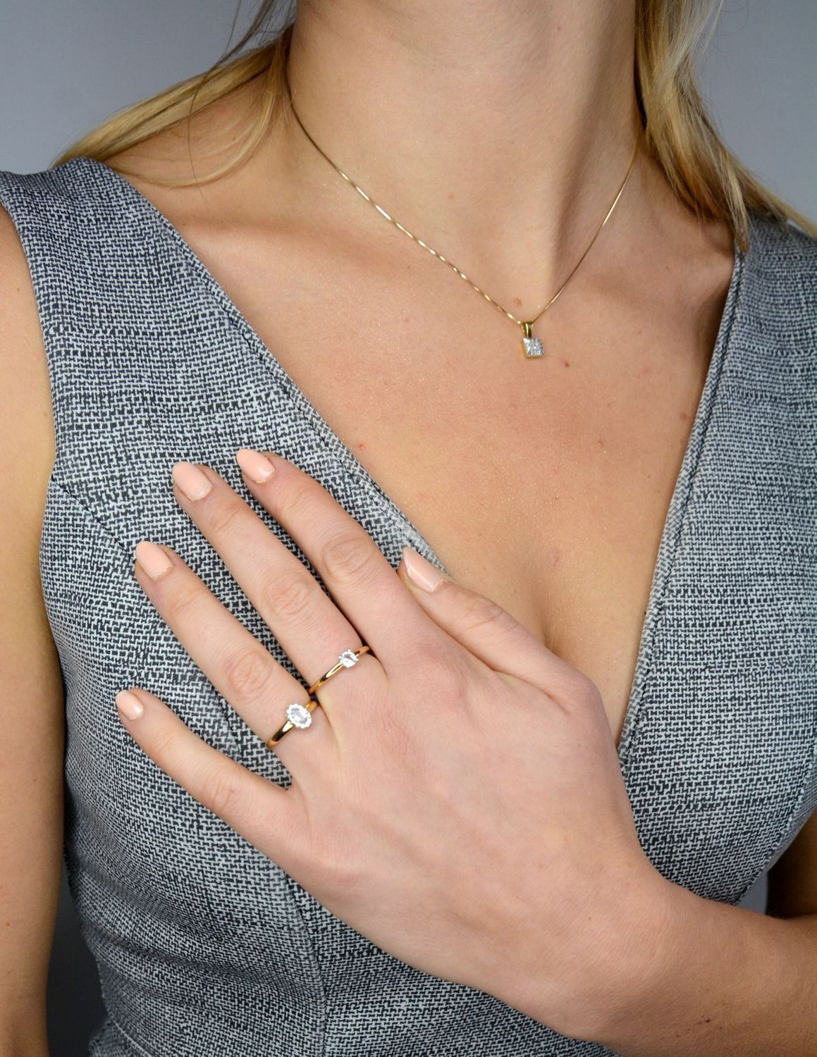 Pierścionek złoty DIAMENT 585 biały topaz C4346WT.jpg