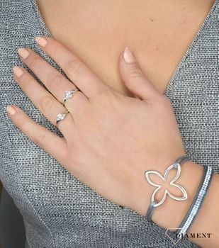 Pierścionek złoty DIAMENT 585 biały topaz i diamenty C51W69WTD. Piękny pierścionek został wykonany z najwyższej jakości złota próby 585. Piękny pierścionek z brylantem.  (6).JPG