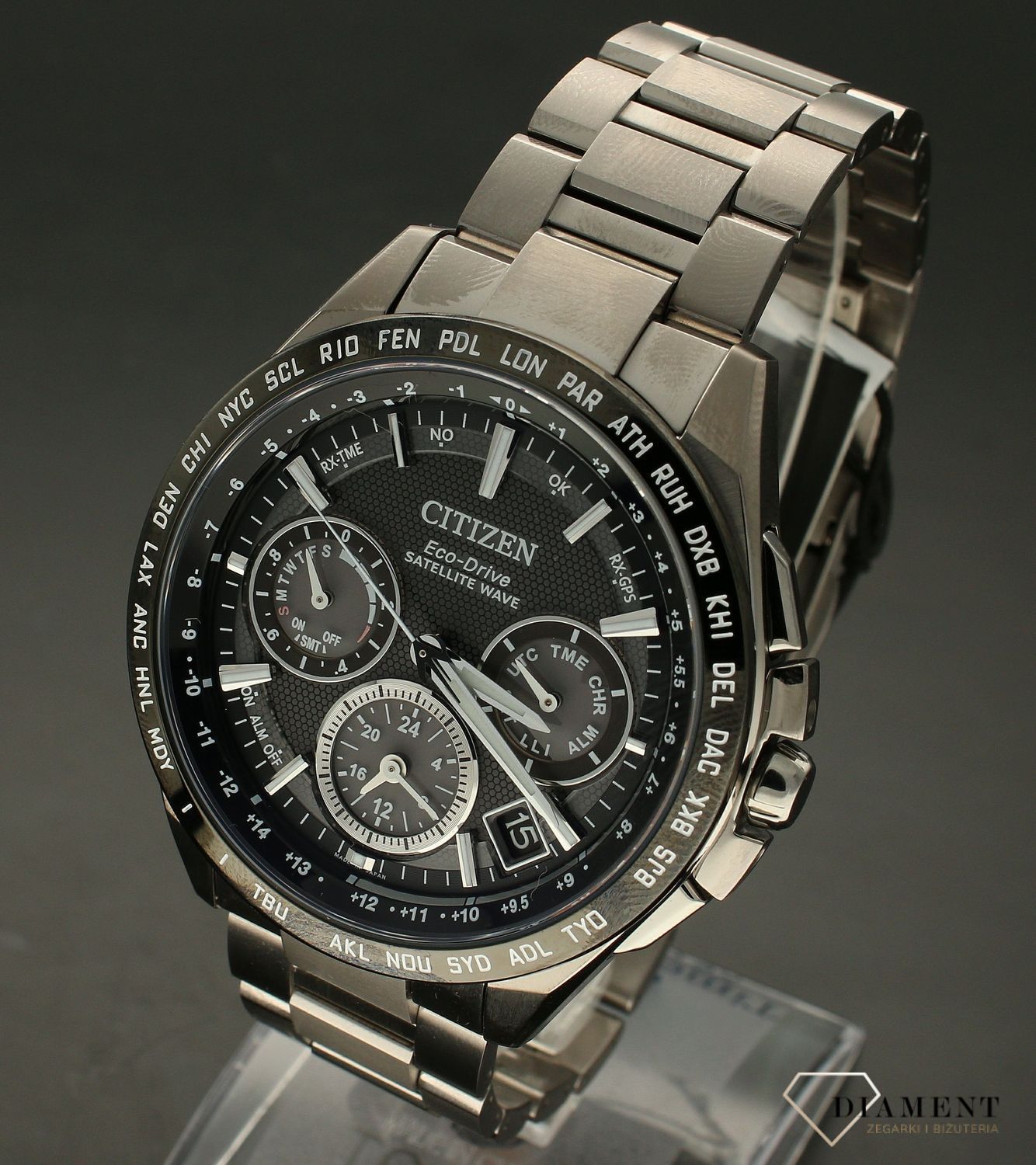 Zegarek męski Citizen Solar Szafirowe szkło Tytan Chronograph Radio Controlled CC9015-54E.webp