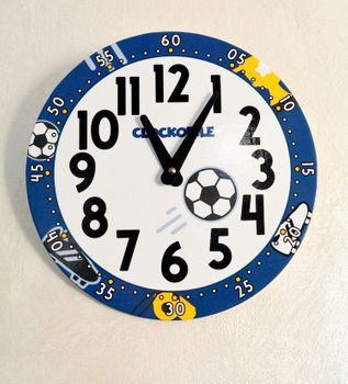 Zegar do pokoju dla chłopca Piłka nożna CCT0031. Zegar ścienny okrągły do pokoju dziecięcego dla wszystkich uczniów (1).JPG