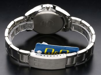 Damski biżuteryjny zegarek Q&Q CE01-201 (4).jpg