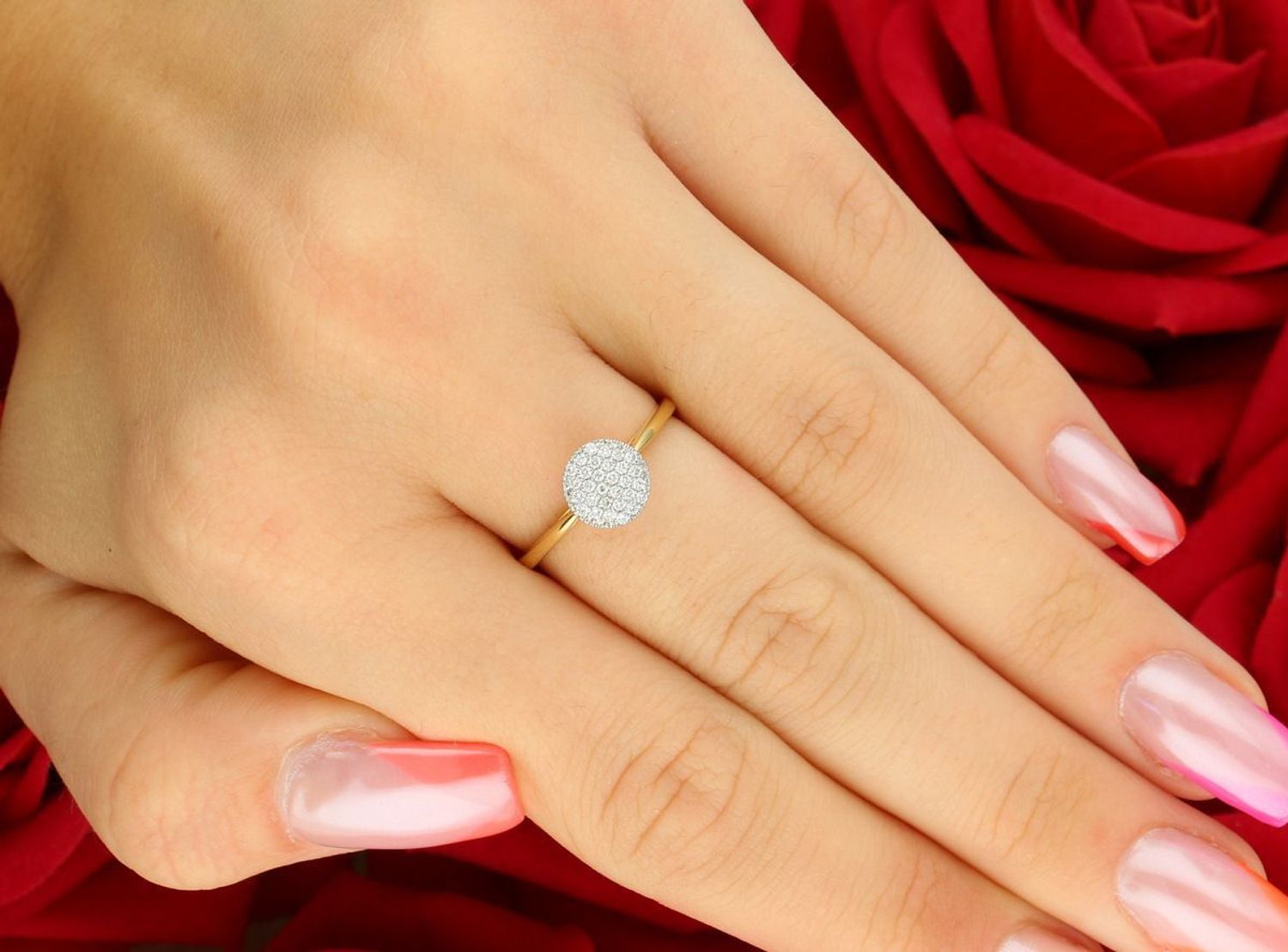 Pierścionek złoty DIAMENT zaręczynowy, d CH491. Pierścionek z trzydziestoma brylantami wielkości 0,14 ct, czystości SI2 oraz barwie H. Piękny pierścionek w kolorze żółtego1.jpg