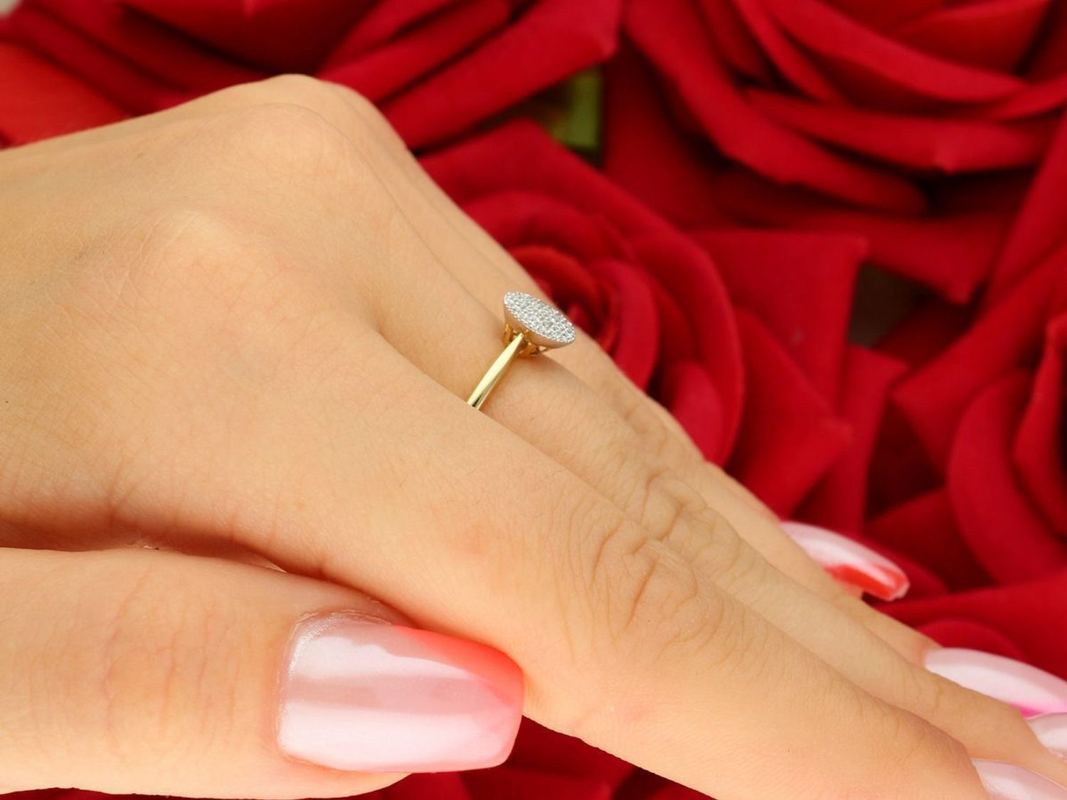 Pierścionek złoty DIAMENT zaręczynowy, d CH491. Pierścionek z trzydziestoma brylantami wielkości 0,14 ct, czystości SI2 oraz barwie H. Piękny pierścionek w kolorze żółtego1.jpg