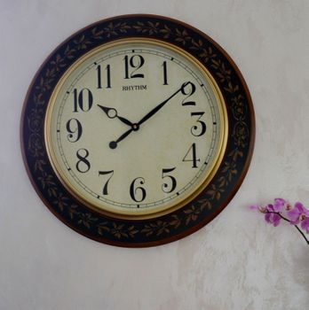 Duży zegar na ścianę drewniany Rhythm 59 cm to piękny bardzo duży zegar ścienny ✓Duże zegary ścienne ✓ Zegary do salonu (11).JPG