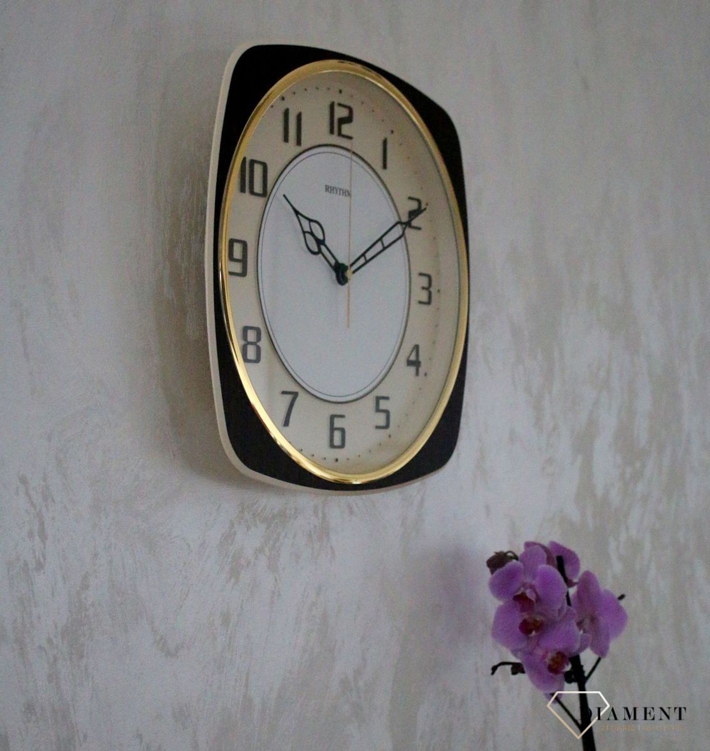 Zegar na ścianę do salonu kwadratowy Rhythm CMG509NR06. Zegar na ścianę do salonu ze szkłem mineralnym (4).JPG