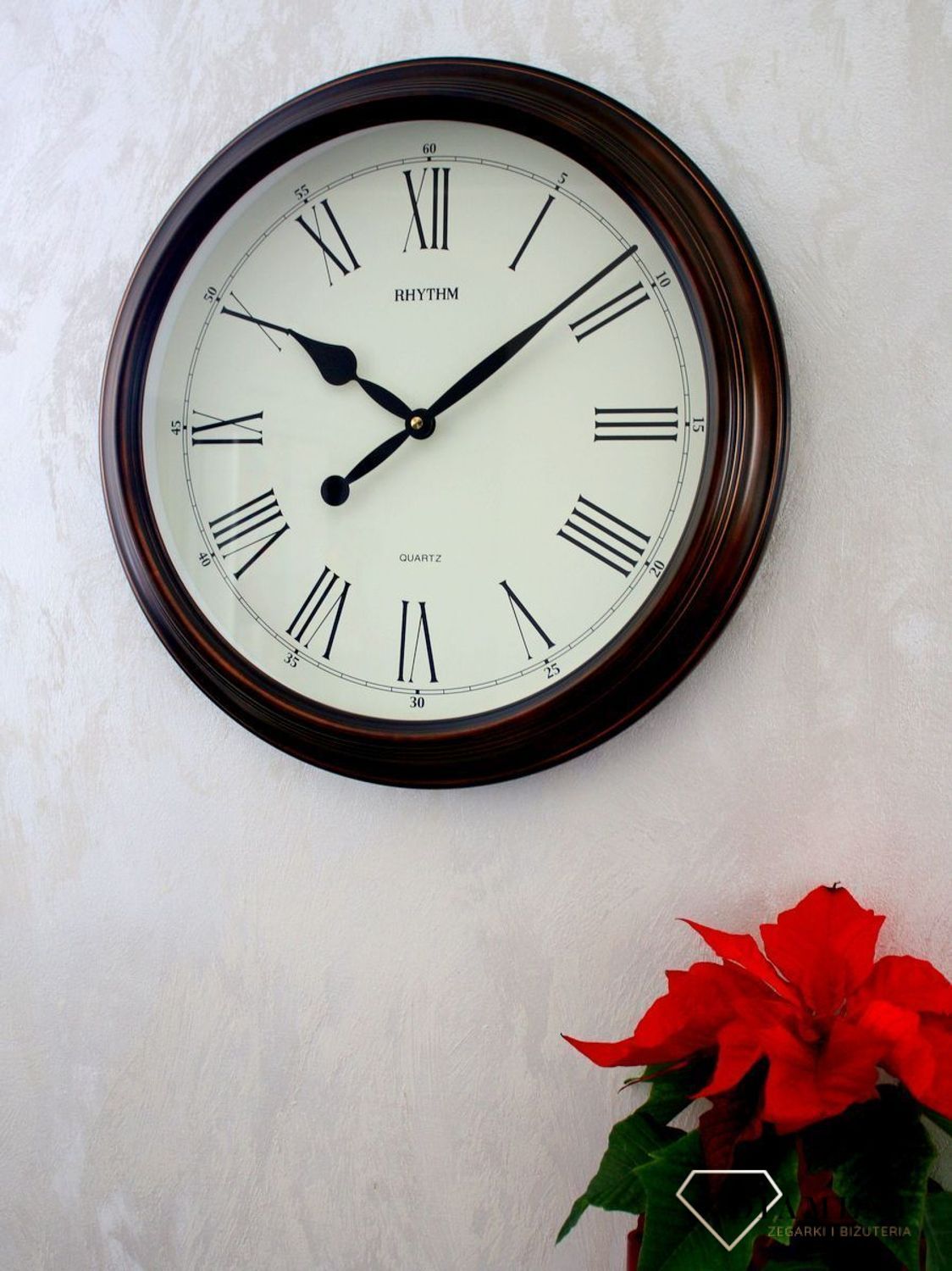 Zegar na ścianę drewniany okrągły 47 cm CMG736NR35. Zegar ścienny drewniany japoński RHYTHM CMG736NR35 wyposażony jest w kwarcowy mechanizm, zasilany za pomocą baterii (1).JPG