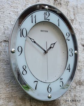 Zegar na ścianę do salonu Rhythm 'Srebrne lustro' to nowoczesny zegar na ścianę, który jest bardzo czytelny. Idealny na prezent na rocznicę Ślubu. Zegarki-diament (3).JPG