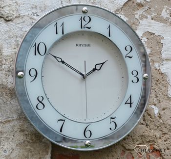 Zegar na ścianę do salonu Rhythm 'Srebrne lustro' to nowoczesny zegar na ścianę, który jest bardzo czytelny. Idealny na prezent na rocznicę Ślubu. Zegarki-diament (5).JPG